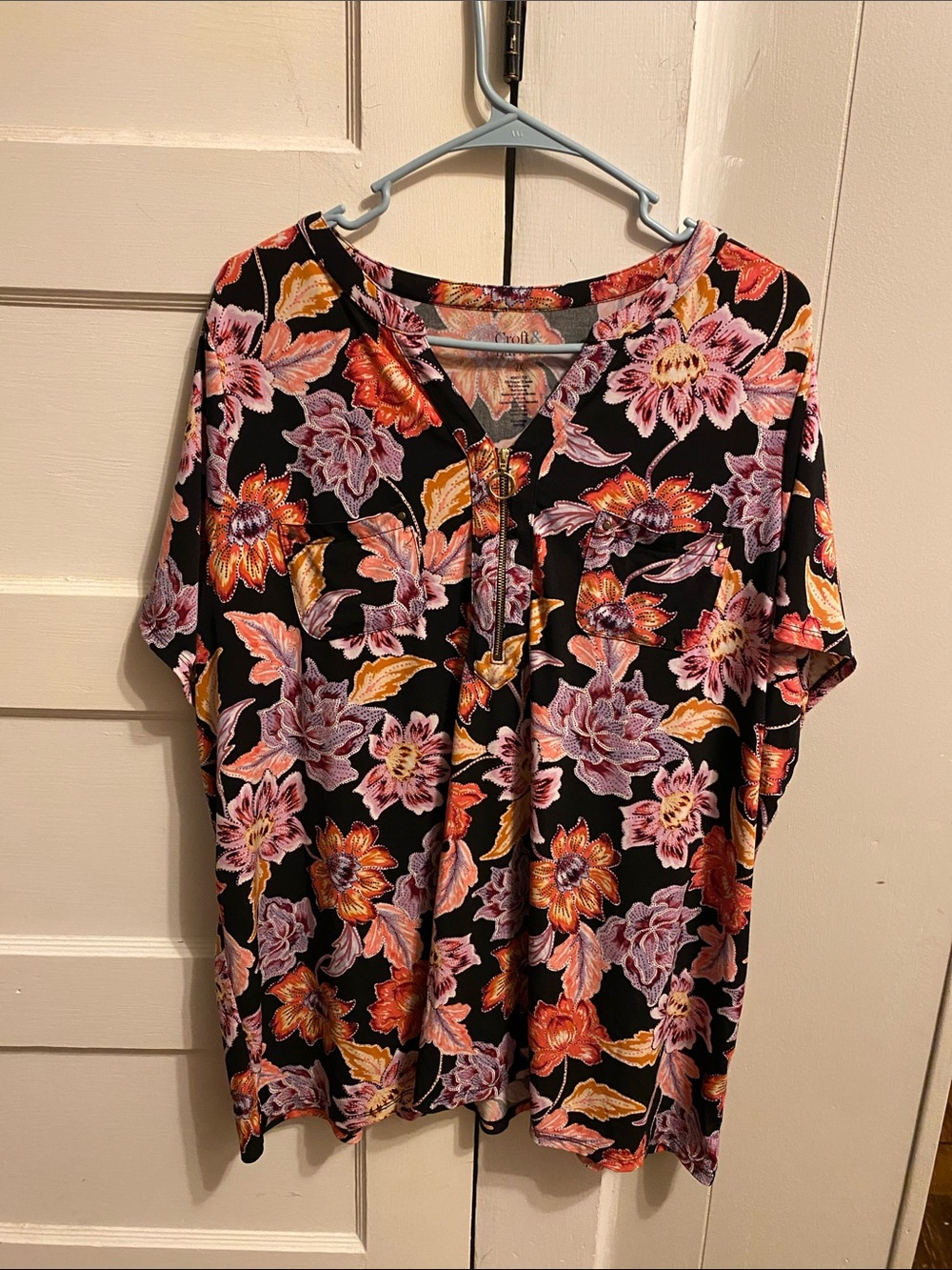 croft & barrow Black Floral Henley Top with Pink and Orange Blooms